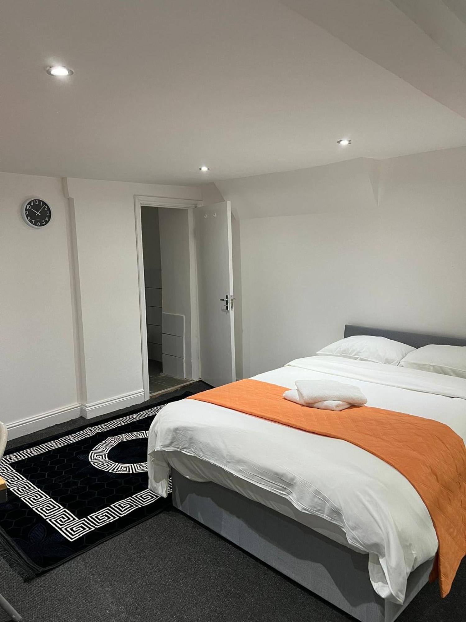 Starlet Manor Park Apartment London Exterior photo