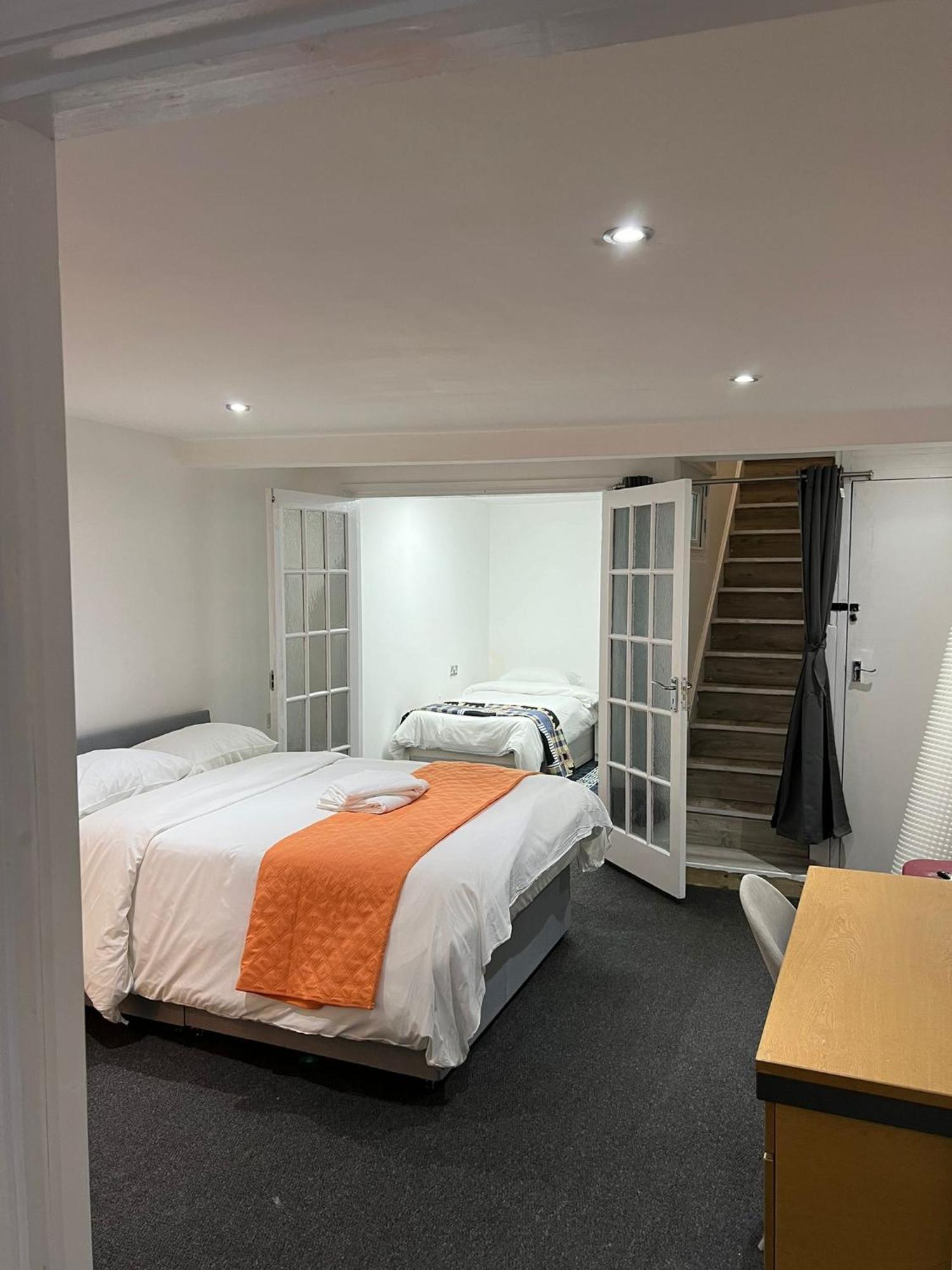 Starlet Manor Park Apartment London Exterior photo