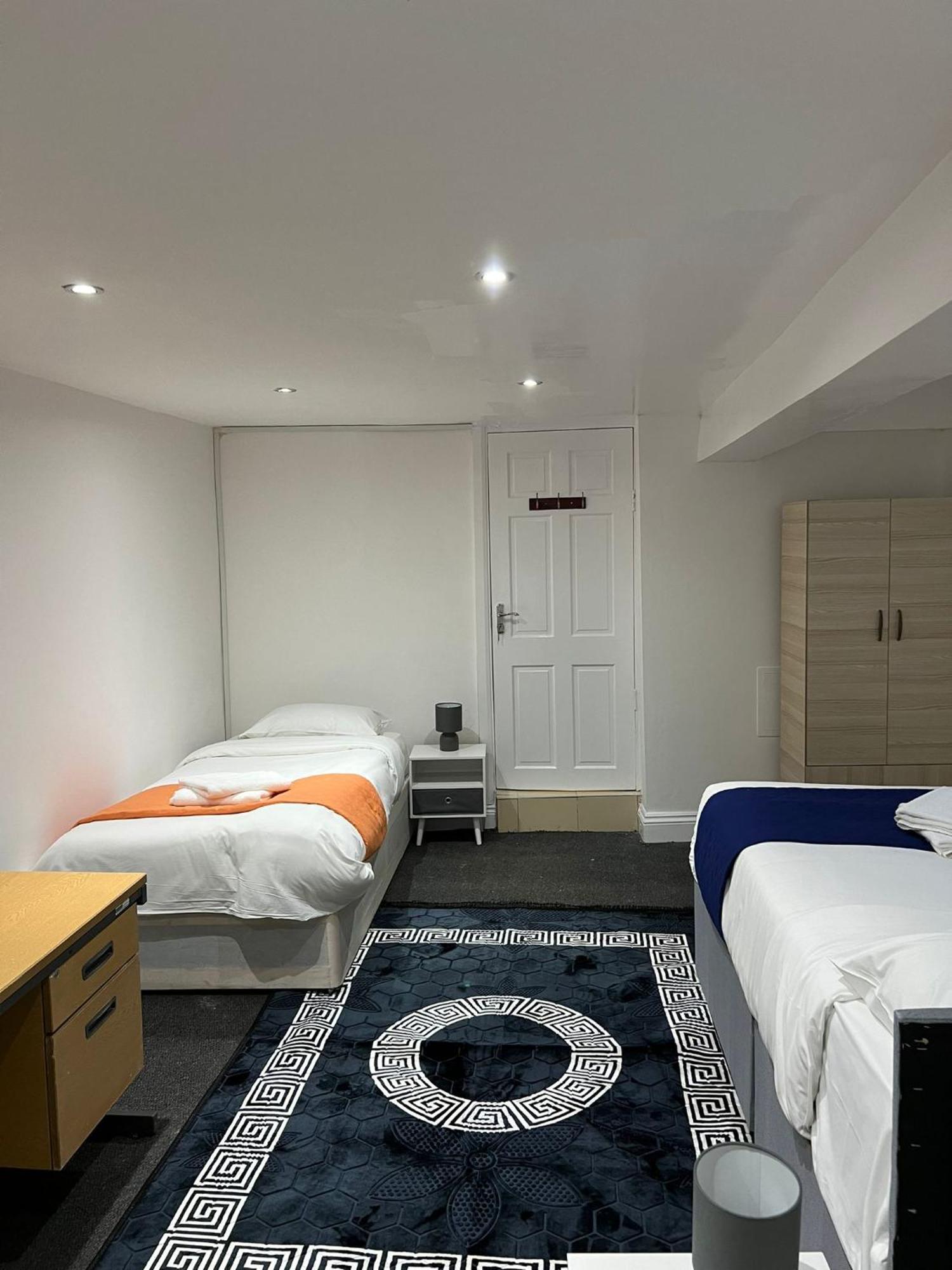 Starlet Manor Park Apartment London Exterior photo