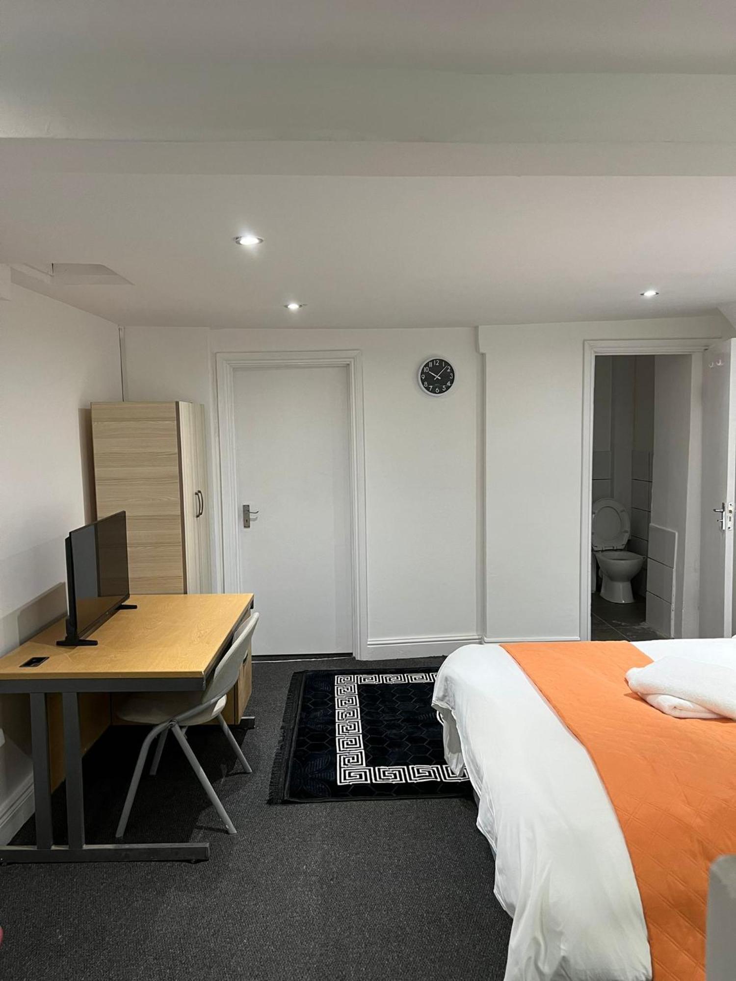 Starlet Manor Park Apartment London Exterior photo